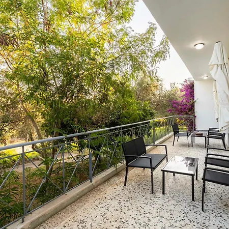 Myrtia Olive Hideaway - Rustic Retreat With Private Garden