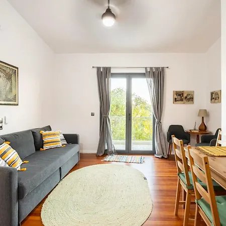 Myrtia Olive Hideaway - Rustic Retreat With Private Garden *